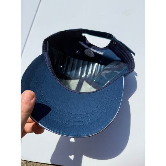 Majestic Elegance Hat - Picture 3 of 3
